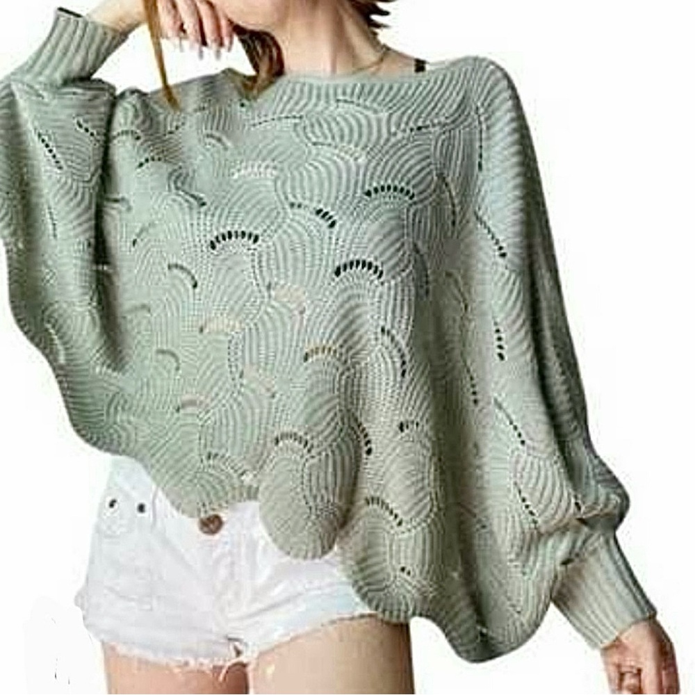 Moon and Maddison Scalloped Knit Sage Green Batwing Boho Hippy Top XS Oversized